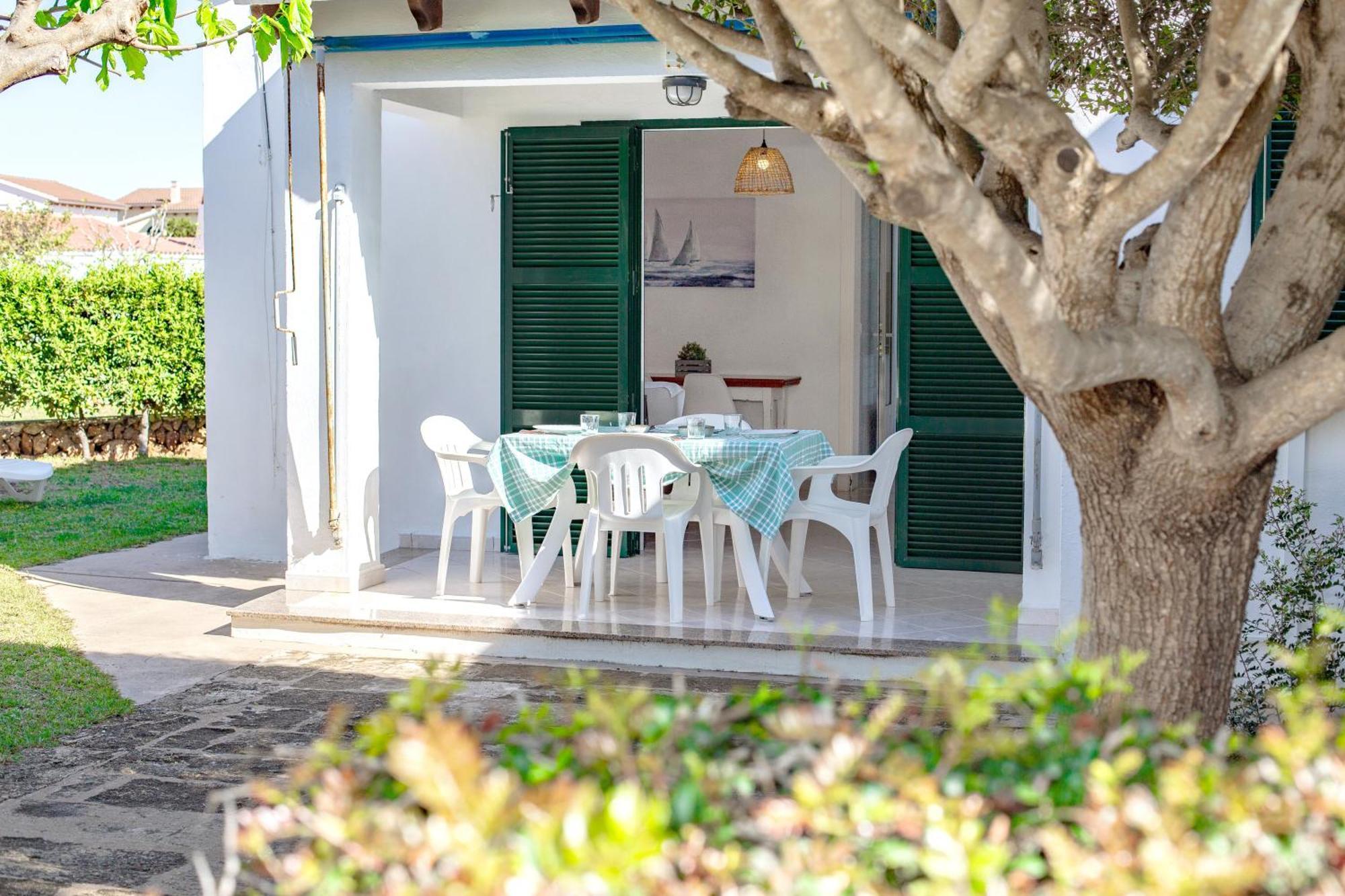 Villa Goyo Cala'N Bosch  Exteriör bild